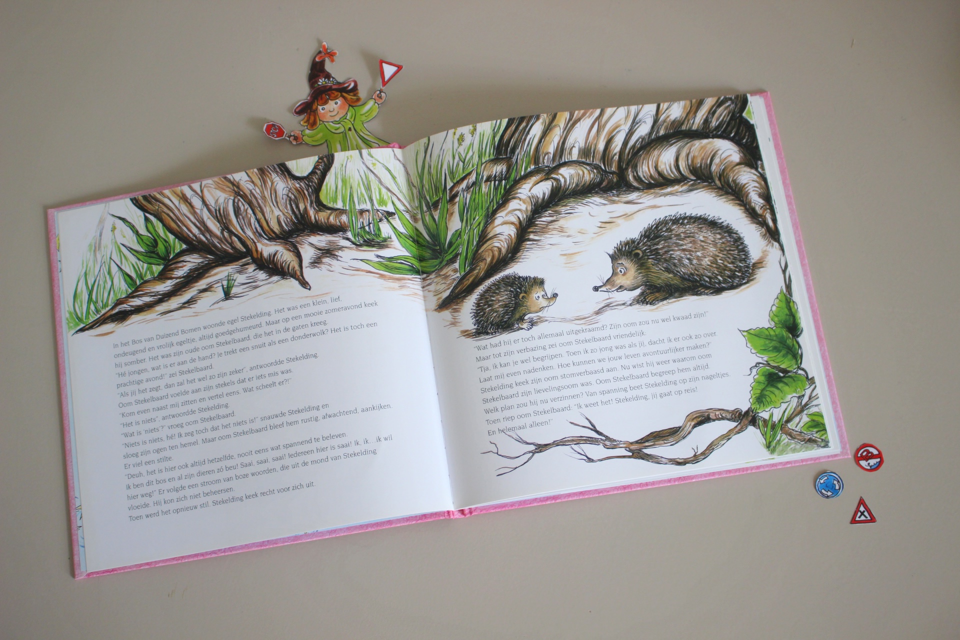 caranella – Egeltje stekelding Kinderboek Egeltje Stekelding en de blikken doosdoor Heidi als Caranella